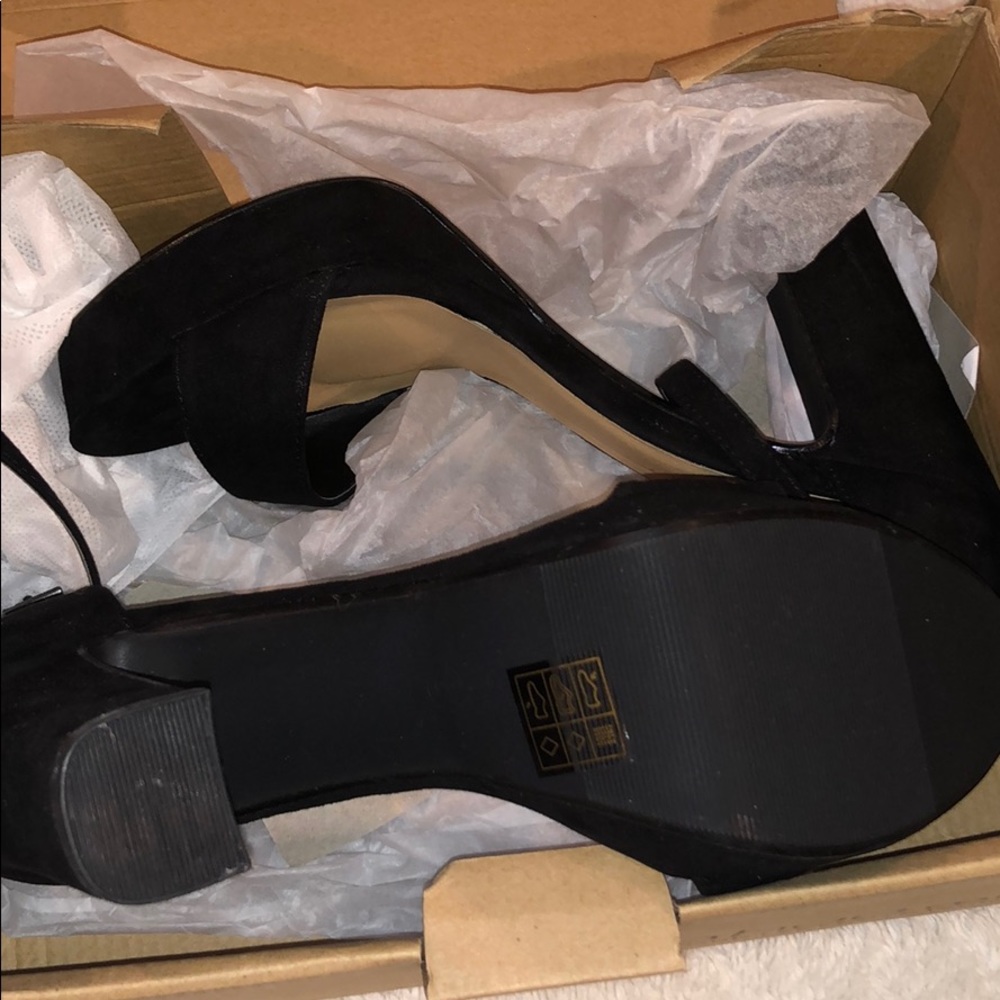 BooHoo platform black platform heel NWT AND BOX - Picture 3 of 4
